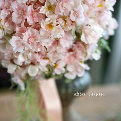 花嫁さまの理想を叶える 素敵なブーケと装花 桜のウェディングブーケ とても素敵で感動しました